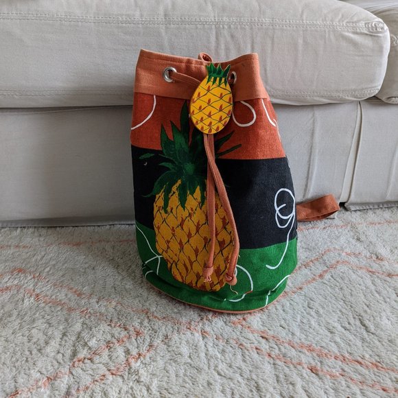 BEST Pineapple Beach Bag - Picture 2 of 7